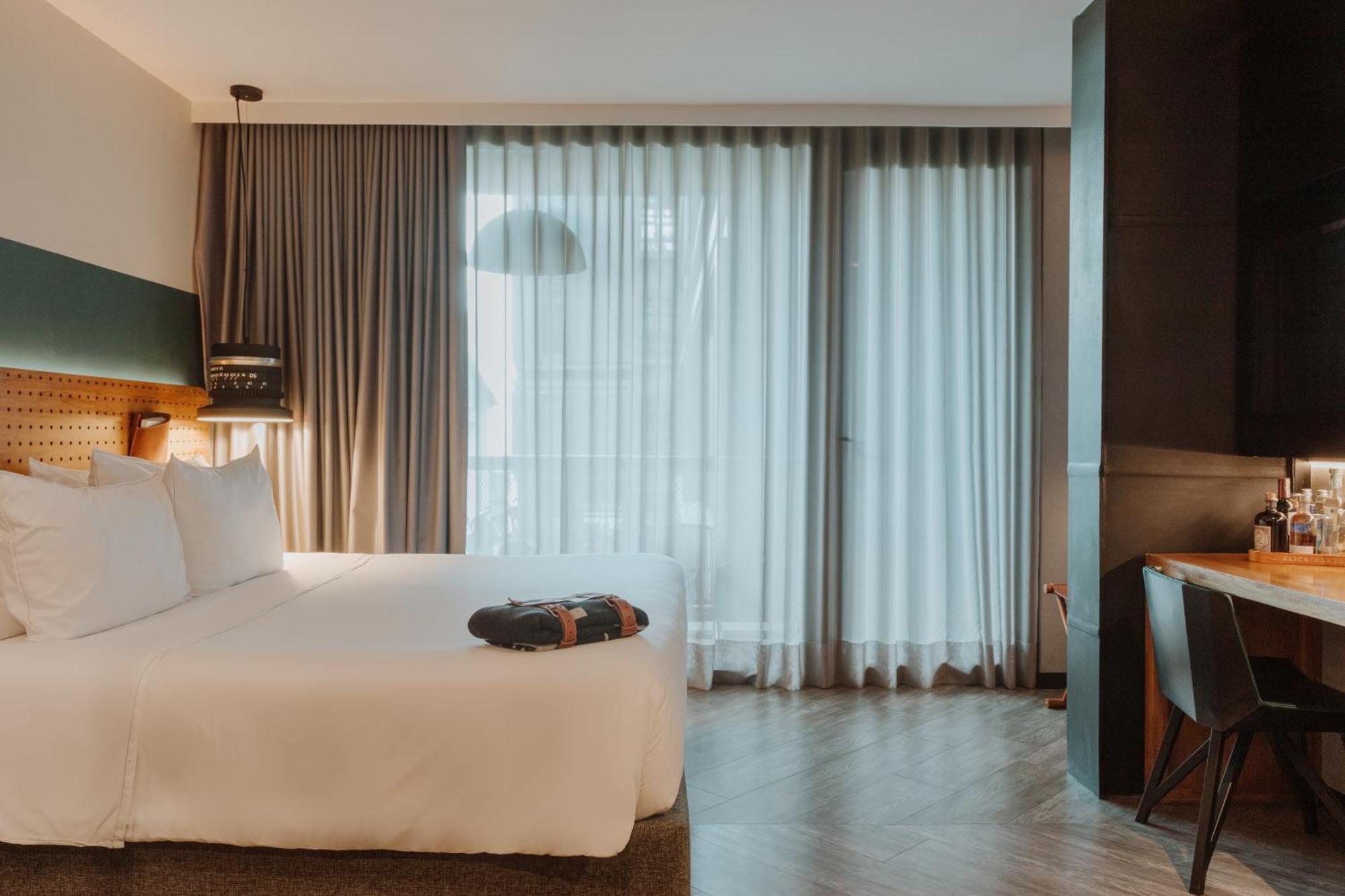 The Click Clack Hotel Medellín Exterior foto A room at the hotel